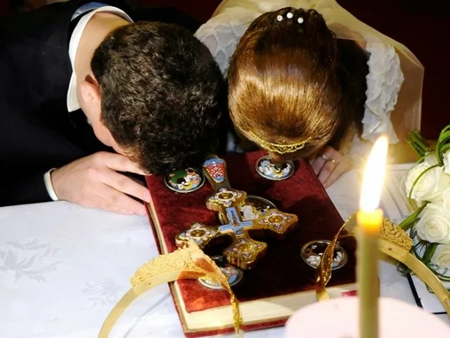 dezlegarea cununiilor