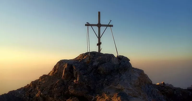 acatistul-sfintei-cruci