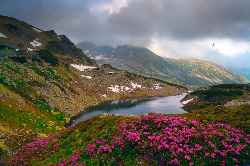 Lacul Bucura, cel mai mare lac glaciar din România