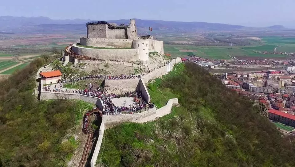 Cetatea Deva, fortul necucerit de pe malul Mureșului