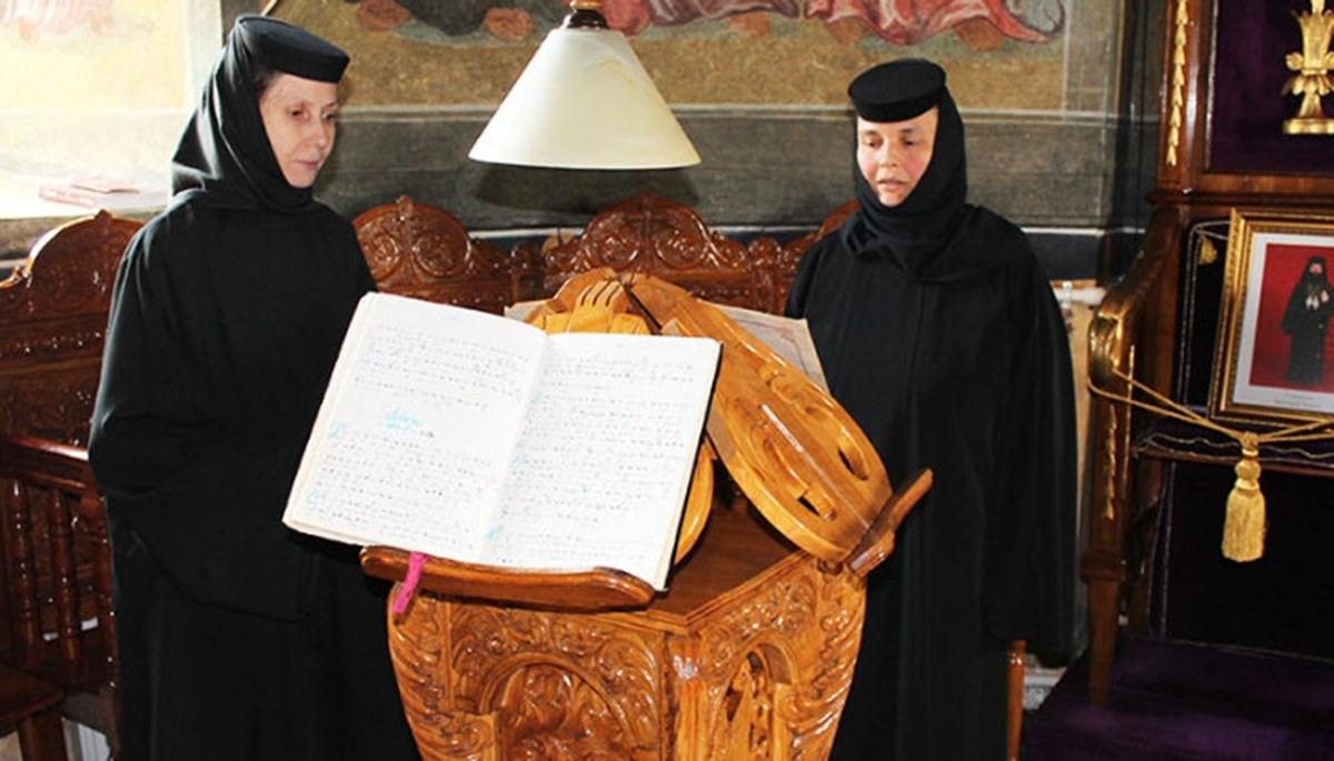 Rugăciunea de – Măicuțele de la Mănăstirea Prislop o rostesc de trei ori la rând în a doua zi a săptămânii - Ortodoxia.me