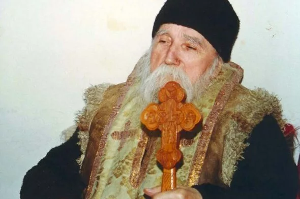 Parintele-Ilie-Cleopa-590×472-1-jpg